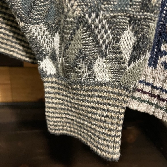 Colorful Patterned Sweaters - Picture 3 of 11